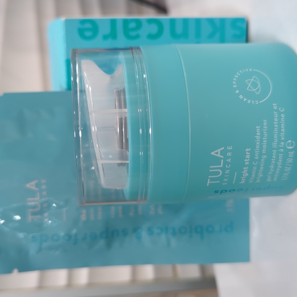 Tula Skincare Bright start Vitamin C antioxidant brightening moisturizer. - Picture 3 of 4
